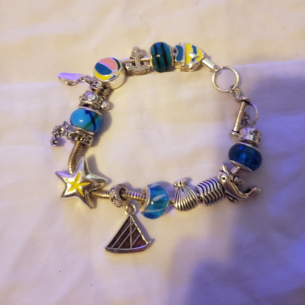 Charm bracelet